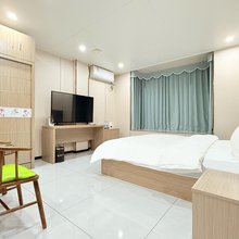 东源风吟轩公寓(灯塔镇店)