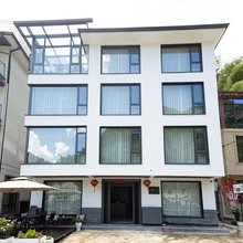 此涧·竹下民宿(桐庐生仙里国际滑雪场换乘中心店)
