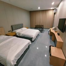 栖迟民宿(雨润批发市场店)