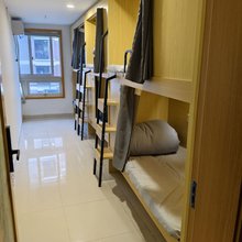 下一栈·精选青年旅舍(西湖湖滨武林广场店)