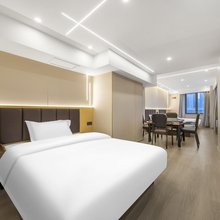 崖居江景酒店(重庆解放碑洪崖洞店)