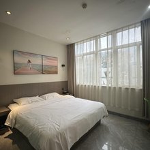 鹤壁树下酒店(鹤壁东站万达广场店)