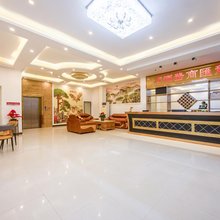 高州龙汇商务酒店(大井镇政府店)