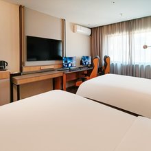 绍兴丨雅居·竞放电竞酒店E·Sports hotels(绍兴东站万和城店)