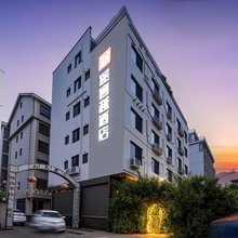 途客·越酒店(宁德会展中心店)