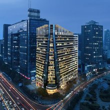 长沙她与繁花·RARAHOTEL酒店(五一广场国金中心店)