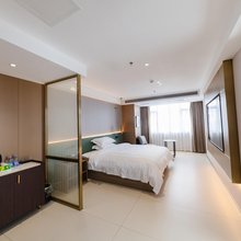 悦来登假日酒店