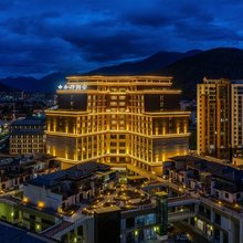 林芝乔穆朗宗酒店