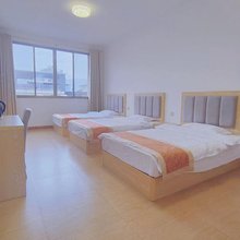 芦山姜城熊猫酒店