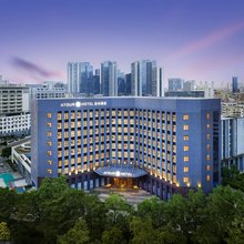 深圳坂田中成亚朵酒店