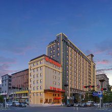 维也纳酒店(延吉延边大学网红墙店)