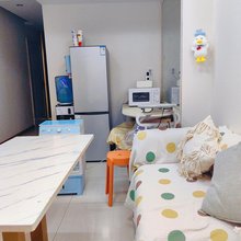 暖居1268全女生青旅(五一广场IFS国金中心店)
