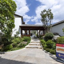 艺和明庭民宿(建水古城张明博物馆店)
