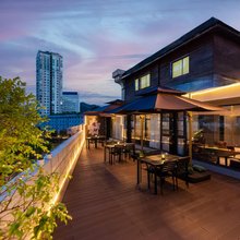 贵阳乐乎·河畔设计师酒店(青云市集甲秀楼店)