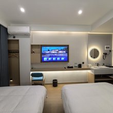 拾光里智能旅居酒店(高铁站皇泽寺店)