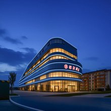 希尔酒店(乐陵市政府云红邻里中心店)