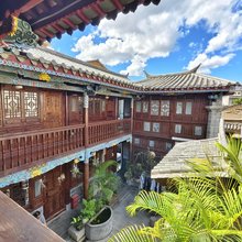 建水隐逸堂客栈(古城小火车站店)