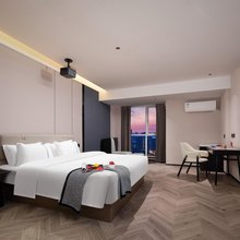 武汉秘境设计精选酒店(中南财大南湖时尚城店)