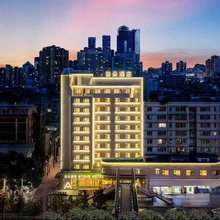 贵阳喷水池延安西路地铁站亚朵酒店