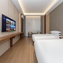 悦凯酒店(郑州中原中路万达广场店)