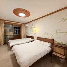 湖畔八号民宿(开封府店)