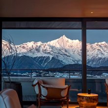 北居·Barley Moon∣牧野星梦·20°藏式供暖美宿(独克宗古城店)
