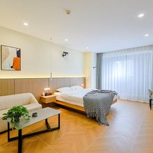 木兮Loft·城市美宿(合肥一六八中学新站广场店)