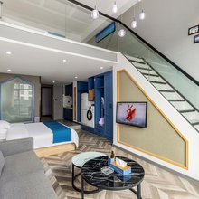 自由客loft酒店(恩施金桂大道许家坪机场店)