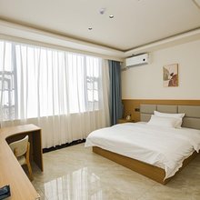 桐栖智能民宿(会泽公园古城店)
