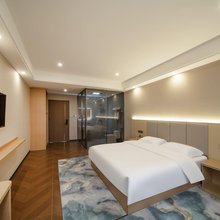 鸿日商务酒店