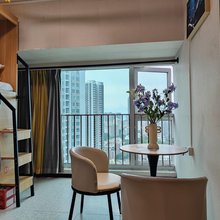 云栖全男生青旅(福田石厦地铁站店)