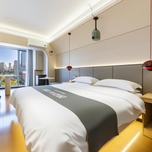 逸居智慧民宿(吾悦广场店)