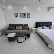 云逸民宿(通辽千禧大厦店)
