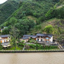 郧西田园沙沟关防驿民宿