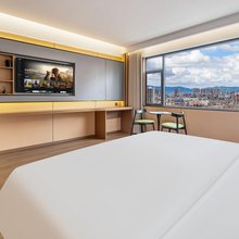 昭通云枫大酒店(锦海建材家居城合景广场店)