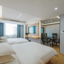 锦枫大酒店(昭通省耕文化公园合景广场店)