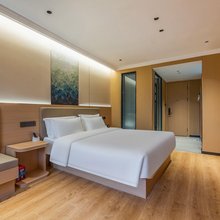 诚沣酒店(河北师范大学汇华学院店)