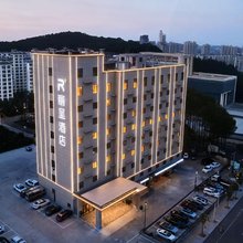 烟台高铁站南大街丽呈酒店
