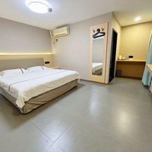 前方挚友商务民宿