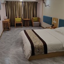 印象时尚酒店(罗阳商业街店)