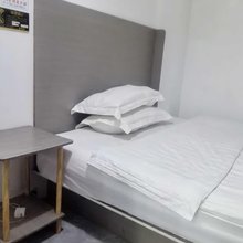 爱奇寓租房(广州白云站新市墟地铁站店)