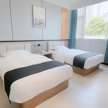 荷之韵酒店(牧华路地铁站店)