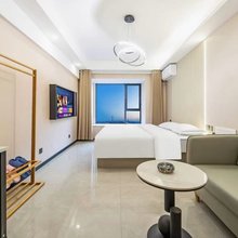 沐楠·漫居影院民宿(东仪路地铁站店)