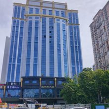 瑞思顿公寓(前海壹方城宝安体育馆店)