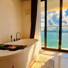 香愈海景民宿(湛江万达荣盛广场店)