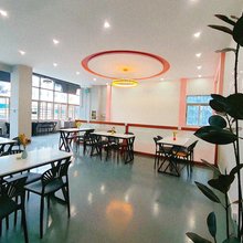 尚品居青旅公寓(沙井地铁站店)