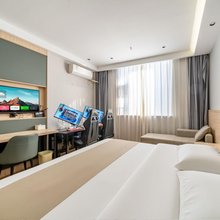 光刃电竞酒店(常州奔牛国际机场店)