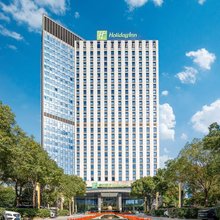 南通绿洲国际假日酒店(南通森林野生动物园南通站店)