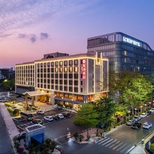 汕头龙湖宾馆(龙眼南路美食街万象城店)