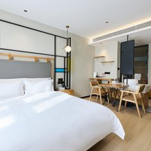 入阁三秋酒店(寿光洛城全福元中心店)